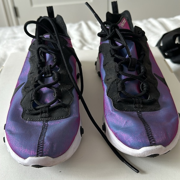 Nike React Women’s Running Shoe - Duo-chrome - size 7 - Picture 2 of 6